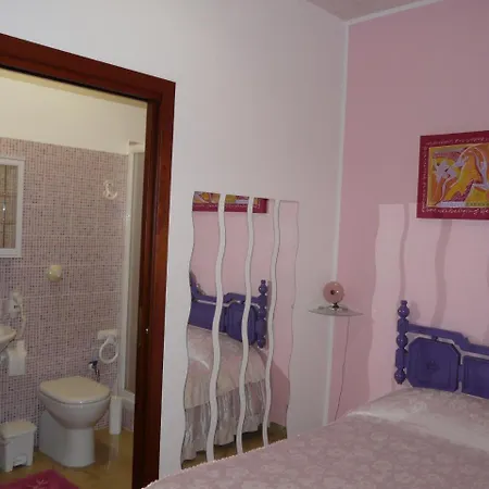 Break Bed & Breakfast